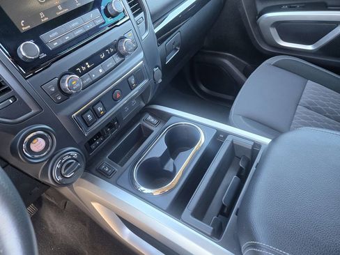 Used 2024 Nissan Titan SV w/ SV Convenience Package image 15