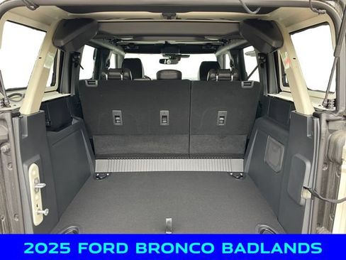 New 2025 Ford Bronco Badlands AWD/4WD image 5