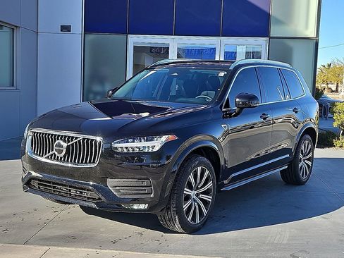 Used 2023 Volvo XC90 B5 Core w/ Protection Package Premier image 2