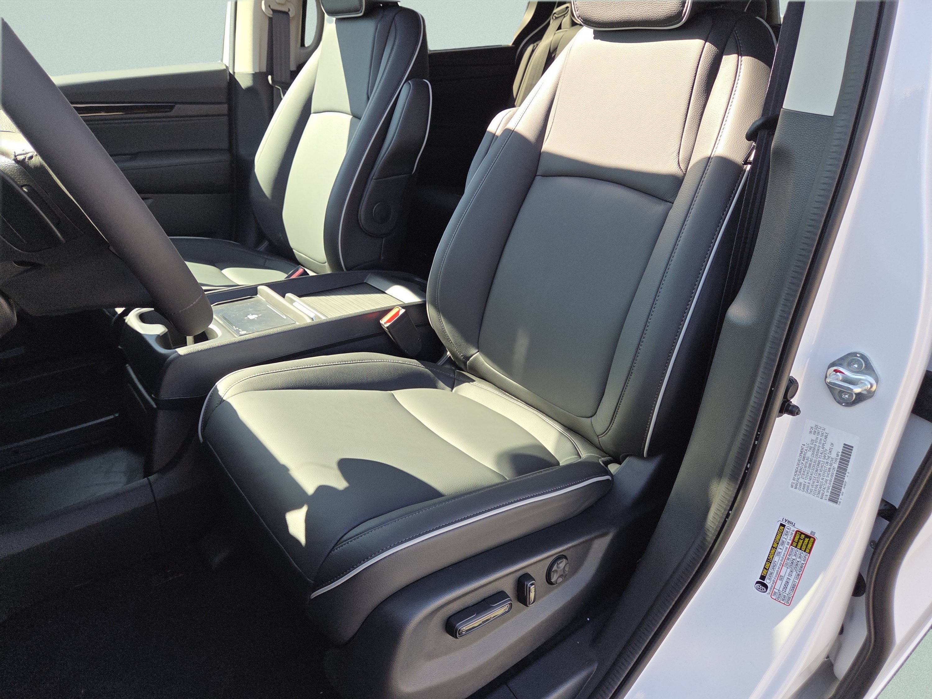 New 2027 Honda Odyssey Touring image 6