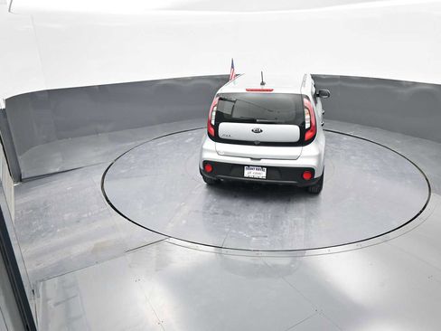 Used 2019 Kia Soul image 27