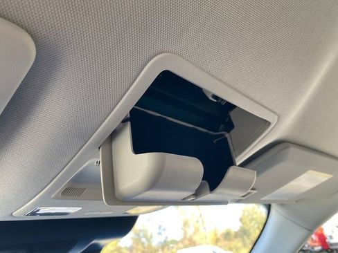 New 2025 Ford Maverick XLT image 29