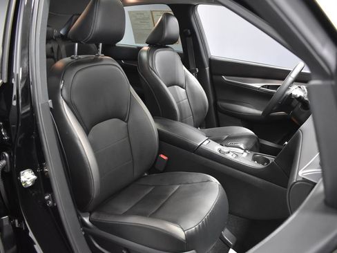 Used 2023 INFINITI QX50 Luxe AWD/4WD image 14