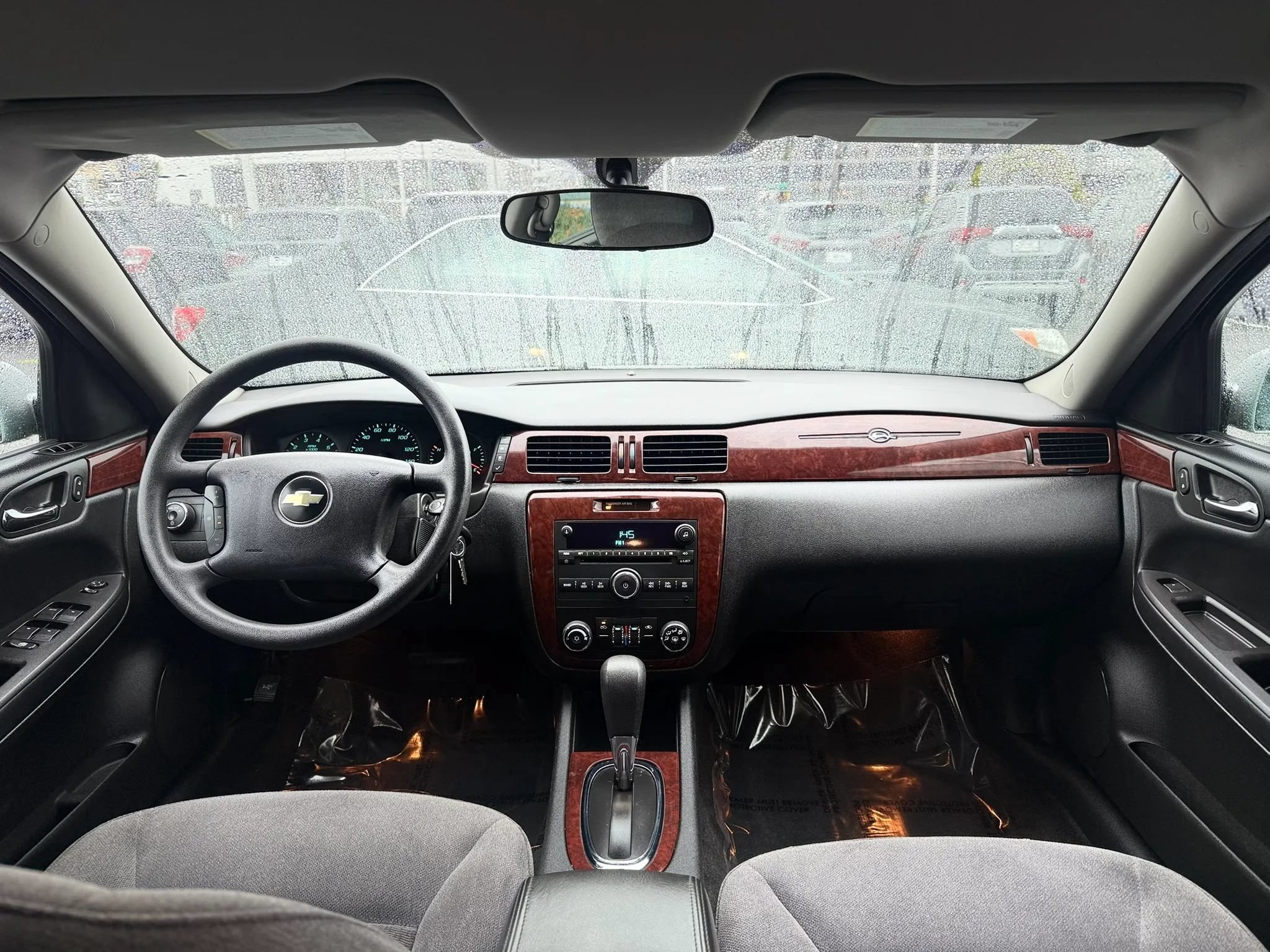 Used 2010 Chevrolet Impala LS FWD image 11
