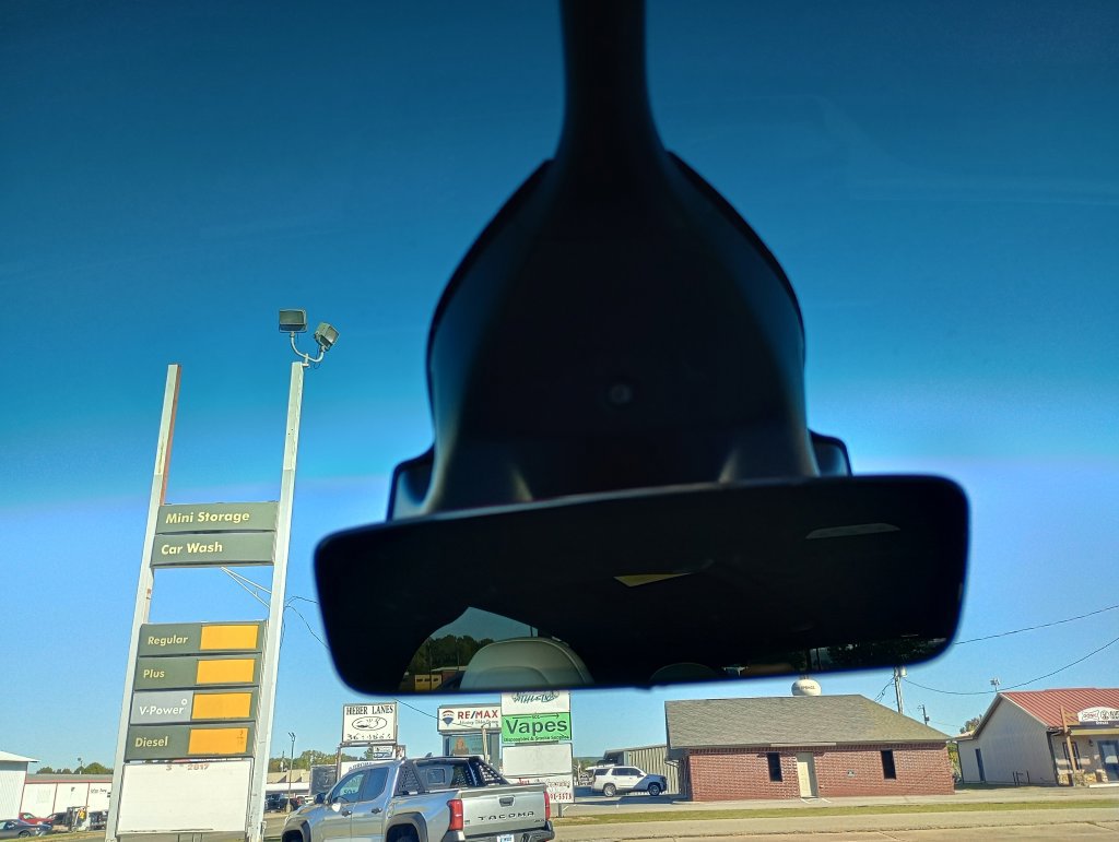 Used 2022 Tesla Model X AWD/4WD image 18