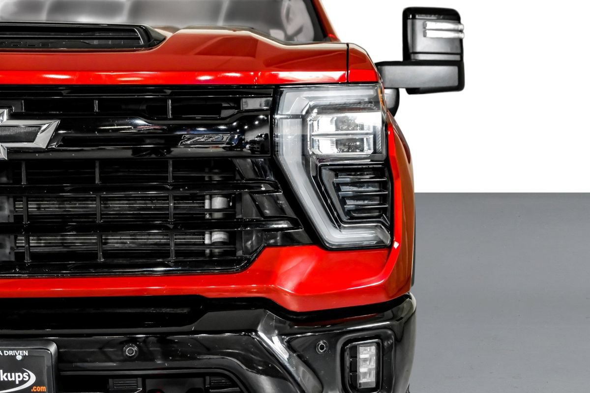 Used 2025 Chevrolet Silverado 2500 LTZ w/ LTZ Plus Package AWD/4WD image 42