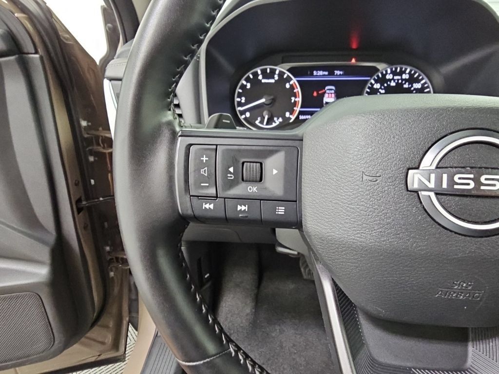 Used 2025 Nissan Rogue SV AWD/4WD image 23