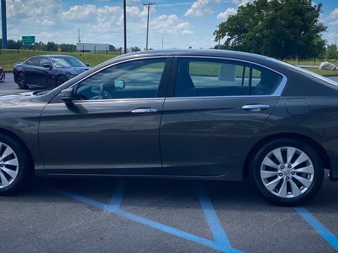 Used 2014 Honda Accord EX image 17