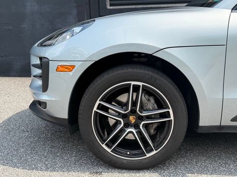 Certified 2021 Porsche Macan AWD/4WD image 14