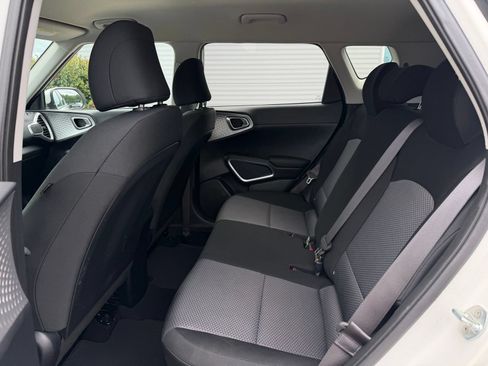 Used 2022 Kia Soul LX w/ Technology Package FWD image 14