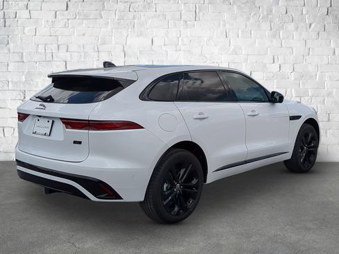 New 2026 Jaguar F-PACE R-Dynamic S image 6