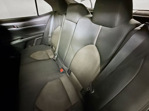 Used 2024 Toyota Camry LE image 27