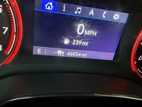 Used 2022 Chevrolet TrailBlazer RS w/ Technology Package image 13