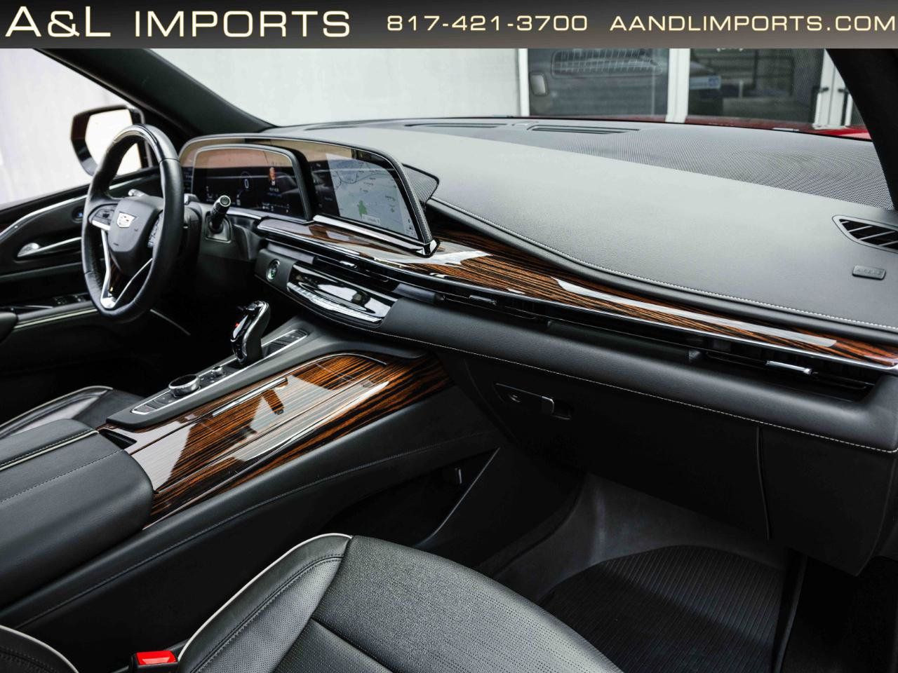 Used 2024 Cadillac Escalade ESV Premium Luxury AWD/4WD image 17
