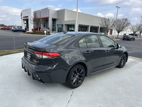 Certified 2024 Toyota Corolla SE image 10