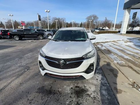 Certified 2022 Buick Encore GX Select w/ Sport Touring Package image 3