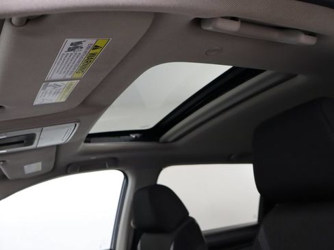Used 2025 Honda CR-V EX image 22