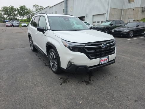 New 2026 Subaru Forester Touring AWD/4WD image 12