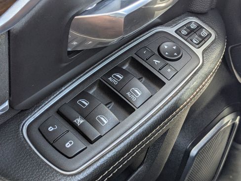 Used 2024 RAM 2500 Laramie image 24