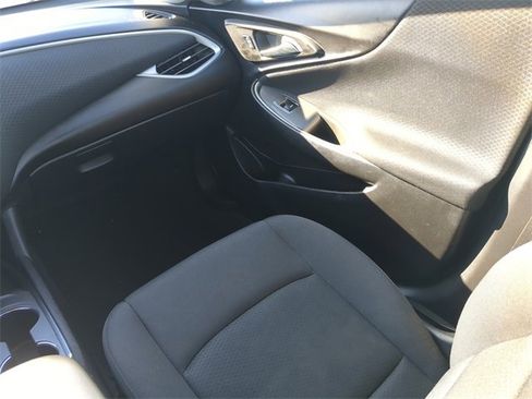 Used 2024 Chevrolet Malibu LT image 18