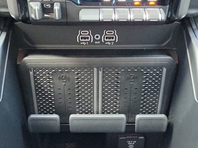 Used 2025 RAM 2500 Laramie AWD/4WD image 22