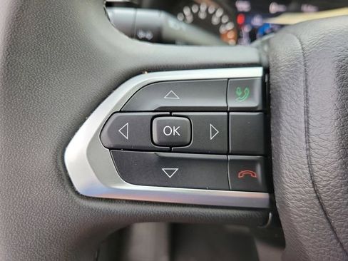 Used 2024 Jeep Compass Latitude image 27