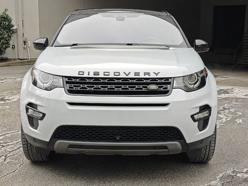 Used 2018 Land Rover Discovery Sport HSE AWD/4WD image 9