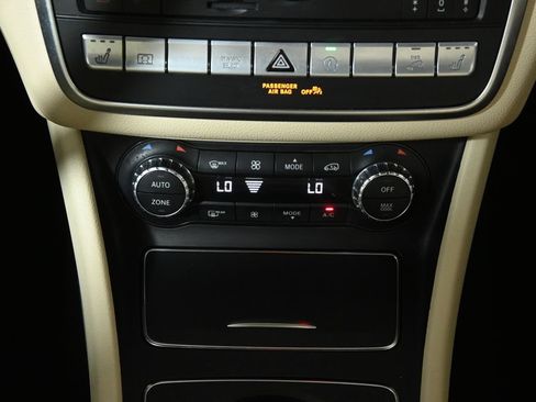 Used 2019 Mercedes-Benz GLA 250 4MATIC image 25