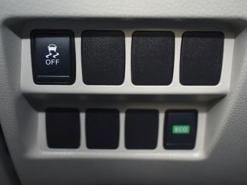 Used 2019 Nissan Rogue Sport S image 18