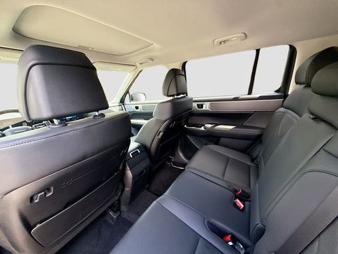 Certified 2025 Hyundai Santa Fe XRT AWD/4WD image 23