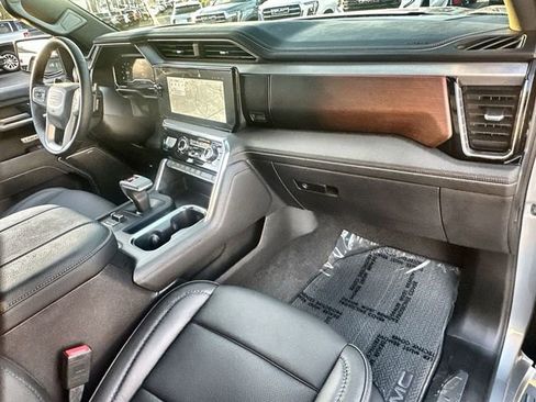 Used 2025 GMC Sierra 1500 Denali w/ Technology Package image 30