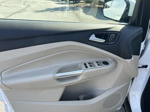 Used 2019 Ford Escape SE AWD/4WD image 19