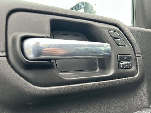 Used 2022 Chevrolet Silverado 3500 High Country w/ Technology Package image 26