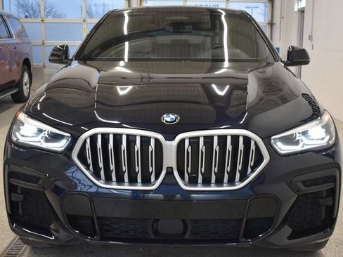 Used 2022 BMW X6 xDrive40i w/ M Sport Package image 3