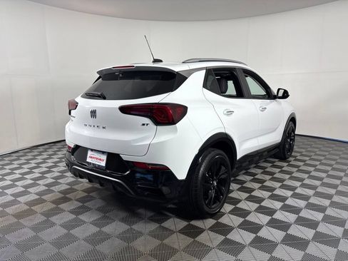 Certified 2024 Buick Encore GX Sport Touring FWD image 5