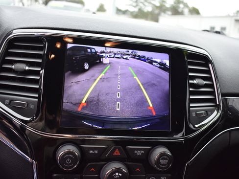 Used 2019 Jeep Grand Cherokee Trailhawk image 20