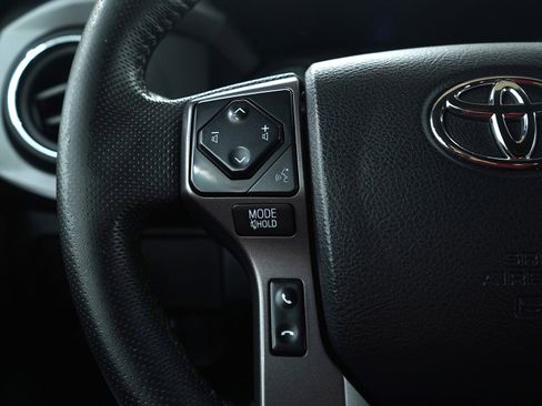 Used 2022 Toyota Tacoma TRD Sport image 24