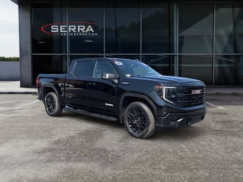 Used 2024 GMC Sierra 1500 Elevation w/ Elevation Premium Package AWD/4WD image 7