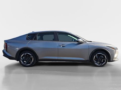 New 2025 Kia K4 EX image 6