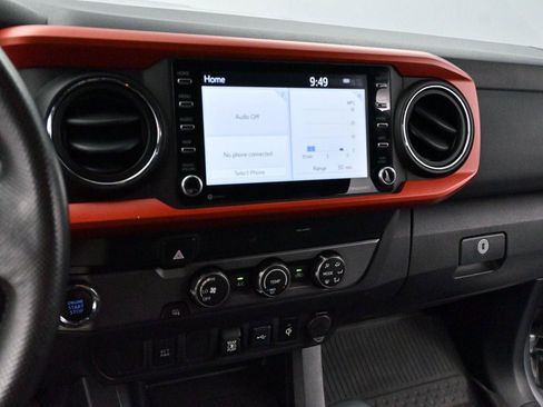 Used 2020 Toyota Tacoma TRD Sport RWD image 17