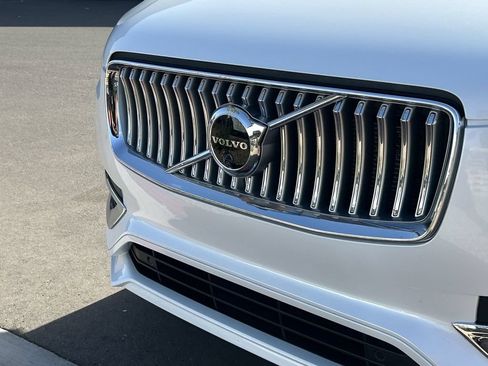 Used 2023 Volvo XC90 B6 Ultimate w/ Protection Package Premier AWD/4WD image 32