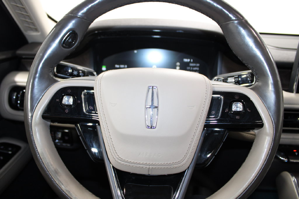 Used 2023 Lincoln Aviator Reserve w/ Equipment Group 201A AWD/4WD image 37