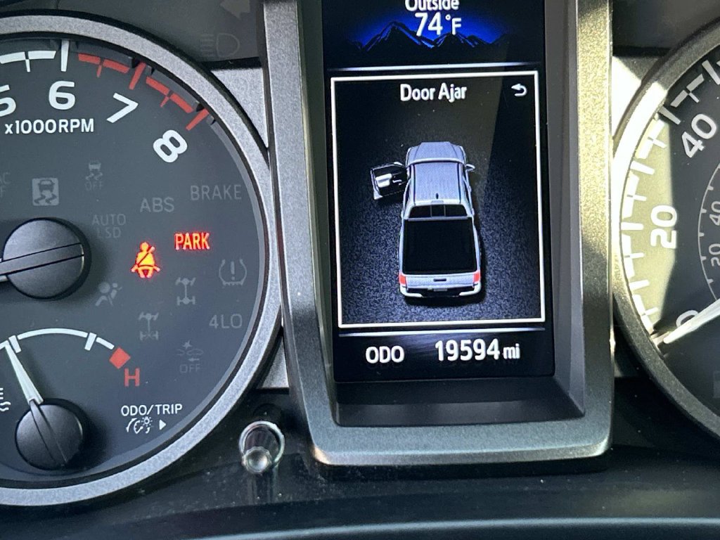 Used 2023 Toyota Tacoma TRD Off-Road AWD/4WD image 13