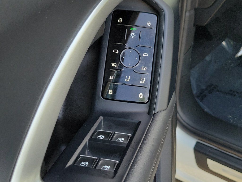 Certified 2025 Audi Q5 Premium w/ Convenience Package AWD/4WD image 21