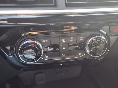 New 2026 Chevrolet Trax RS image 11