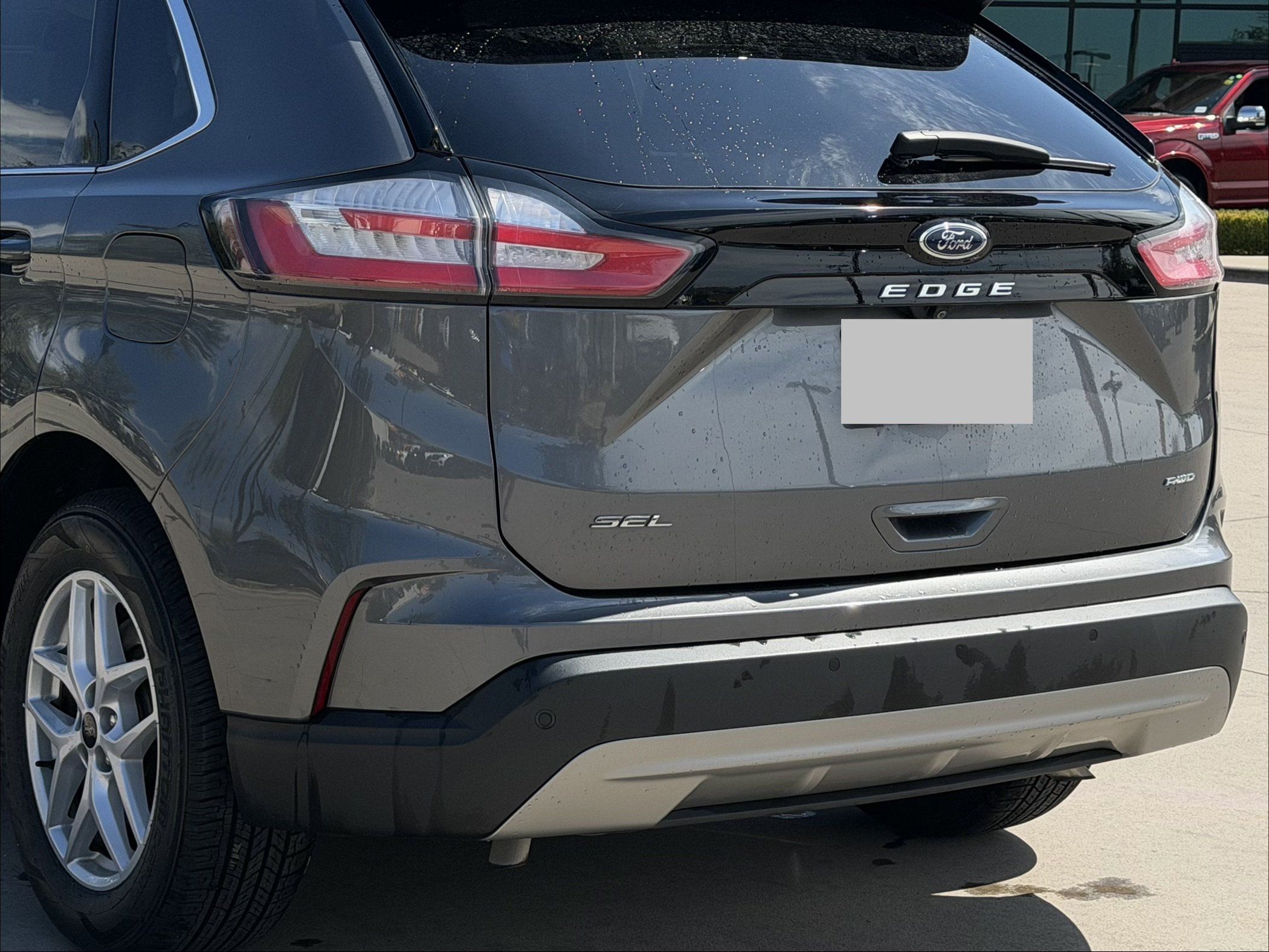 Used 2024 Ford Edge SEL AWD/4WD image 7