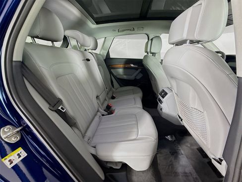 Certified 2022 Audi Q5 2.0T Premium Plus w/ Premium Plus Package image 29