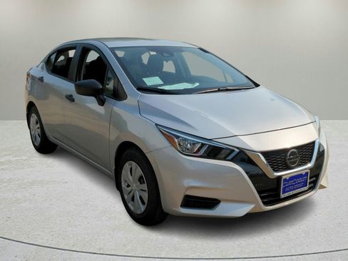 Certified 2020 Nissan Versa S image 1