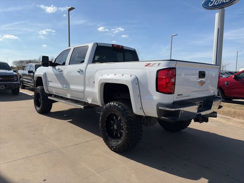 Used 2015 Chevrolet Silverado 2500 LTZ w/ Duramax Plus Package image 3