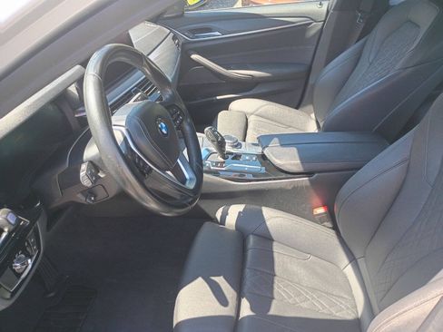 Used 2021 BMW 530i RWD image 11